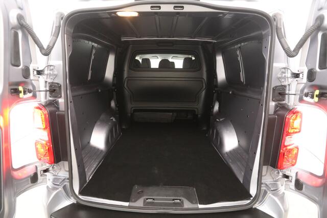 Peugeot EXPERT Elektrisch Long Premium 75 kWh L3H1 | Snelladen | SOH 98% | DC | 6 Zits | Airco | Camera | Cruise | Carplay | 3 Zits | 2xSchuifdeur