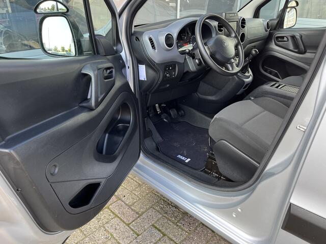 Peugeot PARTNER 120 1.6 BlueHDi 75 L1 10x voorradig Marge Airco Btw / Bpm vij Cruise controle Parkeerhulp achter Navigatiesysteem Dealer onderhouden Euro 6 Ex overheid Bpm en btw vrij voor particulier gebruik!! Marge