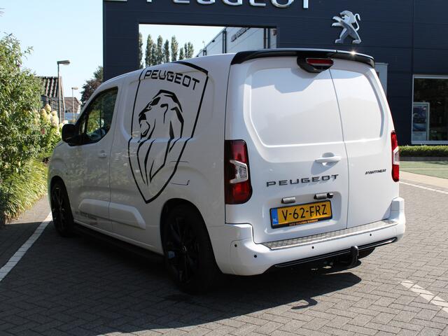 Peugeot PARTNER 1.5 BlueHDi 130PK EAT8 Automaat L1 1000KG White & Black Edition, Navigatie, Airconditioning, Camera Achter + zijkant, Parkeerhulp voor & achter, Trekhaak
