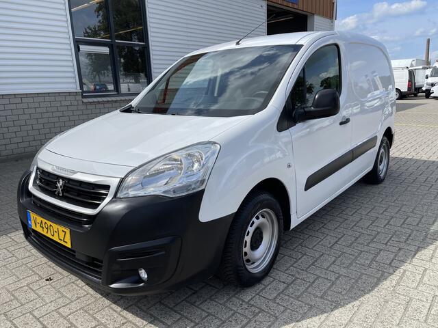 Peugeot PARTNER 122 1.6 BlueHDi 100 L1 Pro S&S / vaste prijs rijklaar ¤ 8950 ex btw / lease vanaf ¤ 164 / airco / cruise / trekhaak / parkeersensoren achter / schuifdeur / euro 6 !
