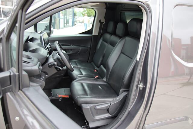 Peugeot PARTNER 1.5 B-Hdi Asphalt 3 pers. Carplay-Camera, Leder, Stoelvw, 1e eig, trekhaak Prijspakker!