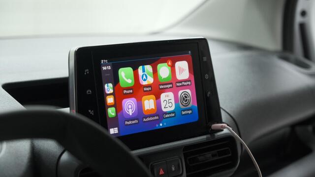Peugeot PARTNER 1.5 BlueHDi 100 S&S L1 | Trekhaak | Camera | Apple Carplay | Vloerplaat | Parkeersensoren