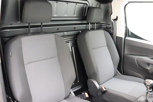 Peugeot PARTNER 1.5 BlueHDi S&S L1 100 PK | Handgeschakeld | 14 X UIT VOORRAAD LEVERBAAR | Airco | Cruise Control | Laadvloer| Apple Carplay | 2-zits | Camera | Stuurwielbediening