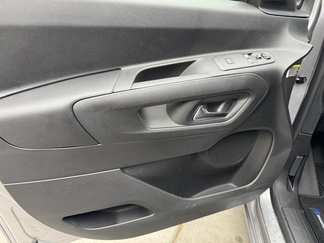 Peugeot PARTNER 1.5 BlueHDi 130pk S&S L1 3 persoons Climatronic Camera's Navigatie Parkeersensoren