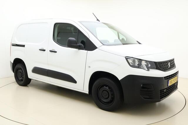 Peugeot PARTNER 1.5 BlueHDI 100pk Premium | Navigatie | Airco | DAB+ | Bluetooth | Cruise control | Parkeersensoren | 3 zitplaatsen