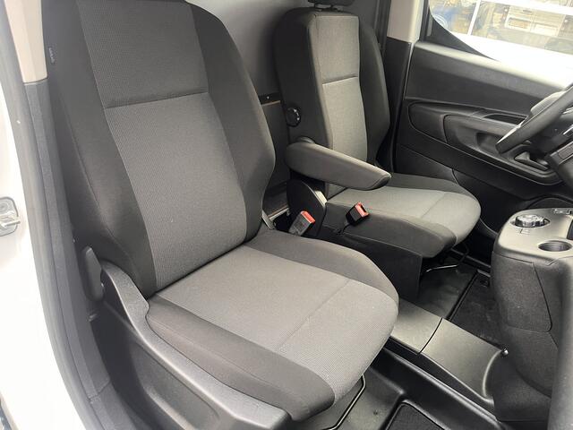 Peugeot PARTNER 1.5 Blue HDI Automaat Airco Cruise controle Trekhaak 1000kg Parkeerhulp achter Schuifdeur Telefoonverbinding Multimedia Android Apple carplay 2-Persoons 1e eigenaar Euro 6