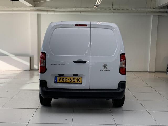 Peugeot PARTNER 1.5 BlueHDi 100pk S&S L1 | Navigatie | Parkeersensoren voor en achter | Apple Carplay/Android Auto | Dodehoekdetectie