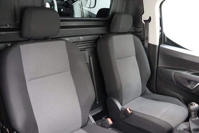 Peugeot PARTNER 1.5 BlueHDI Pro | Cruise control | Airco | Parkeersensoren achter | Trekhaak | Elektrische ramen | Achterramen met ruiten