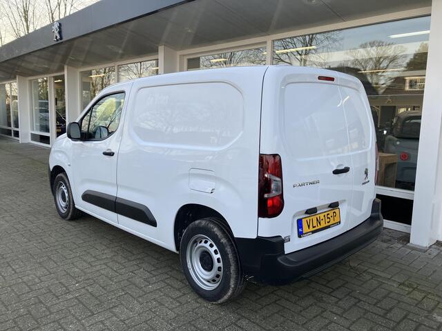 Peugeot PARTNER 1.5 BlueHDI Pro | Weinig kilometers | Zeer nette staat | Airconditioning | Cruise Control | Zijschuifdeur rechts