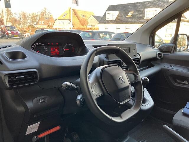 Peugeot PARTNER 1.5 BlueHDI Pro | Weinig kilometers | Zeer nette staat | Airconditioning | Cruise Control | Zijschuifdeur rechts