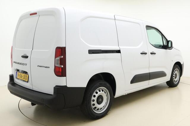 Peugeot PARTNER 1.5 BlueHDi S&S L2 100 PK | Handgeschakeld | Betimmering | 2-Zits | Camera | 10''SD Radio | Airco | Cruise Control | Direct leverbaar | Nieuw uit voorraad | Vrij van BPM
