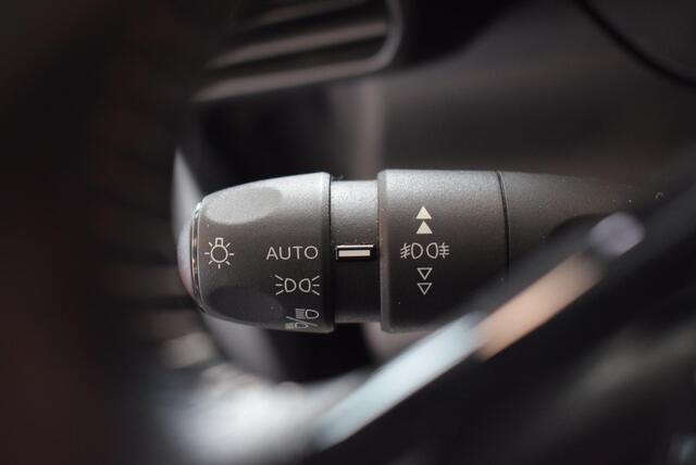 Peugeot PARTNER 1.2 PureTech 110 S&S L1 Navi Airco Cruise Km 47.800!!