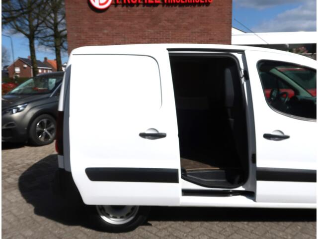 Peugeot PARTNER 1.6 Blue HDi Diesel 75 Pk Lengte 1. Airco * * Zijschuifdeur Rechts * Laadruimte Betimmert * Scheidingswand met Ruit * Kilometer Autopas Aanwezig * Vingerhoets; Vierde Generatie Eersteklas Service !