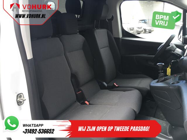 Peugeot PARTNER 1.5 HDI 100 pk BPM VRIJ! NL Auto/ 3 Pers./ Carplay/ Camera/ PDC/ Betimmerd/ Cruise/ Airco