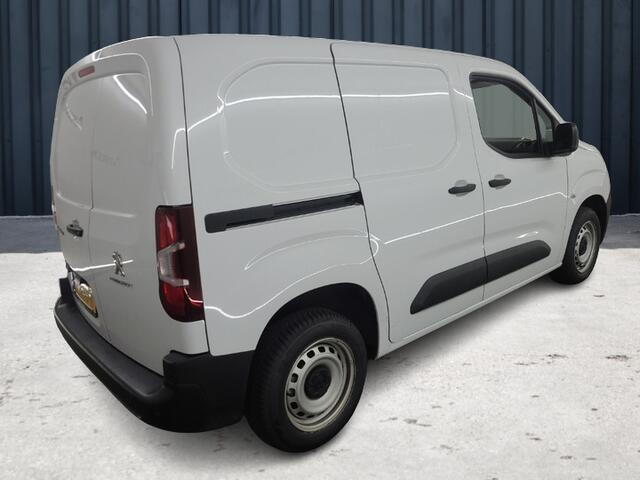 Peugeot PARTNER 1.5 BlueHDi 100 S&S L1 (102 PK) 1e-Eig. & Keurig-Onderh. BOVAG-Garantie. NL-Auto. Half-Leer, Apple-Carplay/Android-Auto, Cruisecontrol, Parkeersensoren, Bluetooth, DAB, Airco
