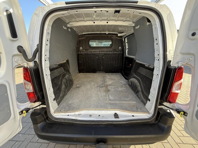 Peugeot PARTNER 1.5 BlueHDI 100PK EURO6**BPM VRIJ Navigatie by app/cruise/trekhaak