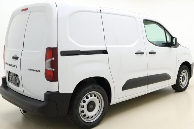 Peugeot PARTNER 1.5 BlueHDi EAT8 S&S L1 130 PK | Automaat | UIT VOORRAAD LEVERBAAR | Airco | Cruise Control | Laadvloer| Apple Carplay | 2-zits | Camera | Stuurwielbediening