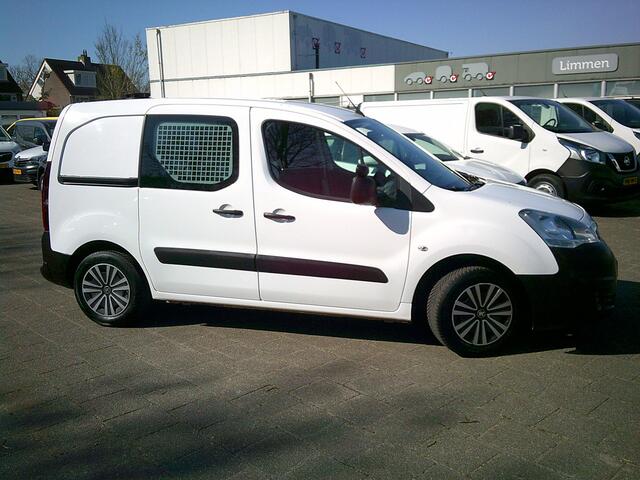 Peugeot PARTNER 120 1.6 BlueHDi 100 L1 Premium VOORZIEN VAN AIRCO+CRUISE+NAVIGATIE !!!!
