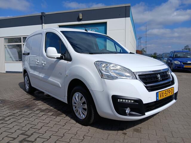 Peugeot PARTNER 120 1.6 156.000KM NAP/NAVI/PARKEERSENSOREN/3-ZITS