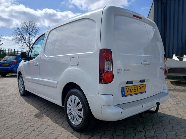 Peugeot PARTNER 120 1.6 156.000KM NAP/NAVI/PARKEERSENSOREN/3-ZITS