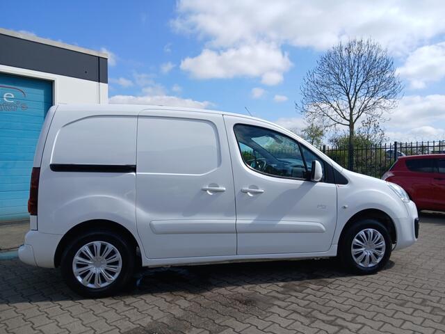 Peugeot PARTNER 120 1.6 156.000KM NAP/NAVI/PARKEERSENSOREN/3-ZITS