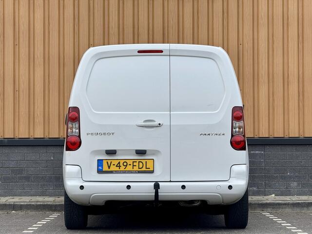 Peugeot PARTNER 120 1.6 VTi 98 L1 Profit+ | Benzine! | Marge | 3 Persoons | Apple Carplay | Android Auto | Trekhaak | Airconditioning | Cruise Control | Stoelverwarming | Parkeersensoren | Elektrische Spiegels |