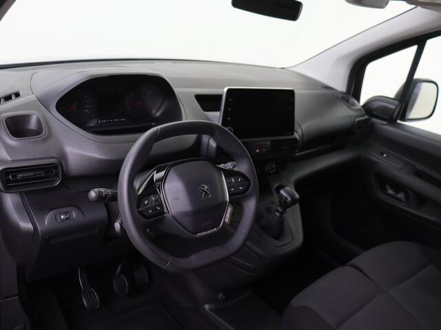 Peugeot PARTNER 1.5 BlueHDi 100 S&S L2 | RIJKLAAR! | Trekhaak | 3-Zits | Navigatie