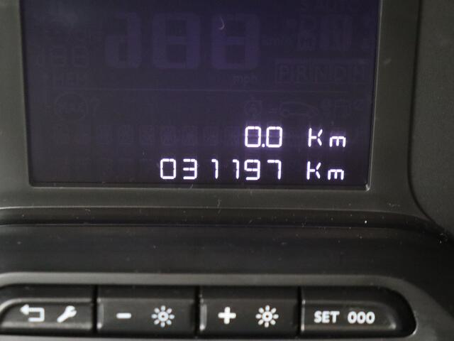 Peugeot PARTNER 1.5 BlueHDi 100 S&S L2 | RIJKLAAR! | Trekhaak | 3-Zits | Navigatie
