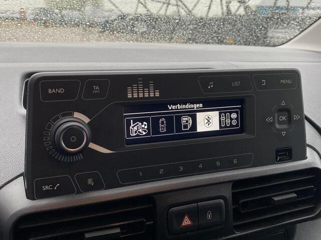 Peugeot PARTNER 1.5 BlueHDI Pro | Weinig kilometers | Cruise Control | Airconditioning | Rechter zijschuifdeur | Bluetooth | e-Call