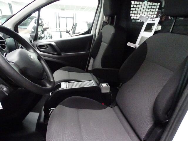 Peugeot PARTNER 120 1.6 BlueHDi 100 L1 Premium, Navi, Airco, Etc.