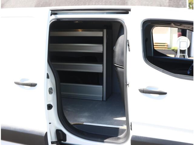 Peugeot PARTNER 100pk HDI Premium | 1ste eigenaar | AppleCarPlay | Parkeersensoren | Vloerplaat | Airco | Cruise Control