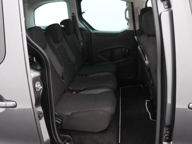 Peugeot PARTNER Automaat 100% EV Active * 16.946 KM * / Pdc.+Camera / Navigatie / 2x Schuifdeur / Airco / Apk apr-2027