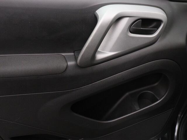 Peugeot PARTNER Automaat 100% EV Active * 16.946 KM * / Pdc.+Camera / Navigatie / 2x Schuifdeur / Airco / Apk apr-2027