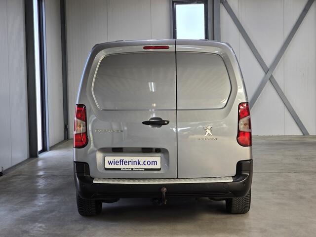 Peugeot PARTNER 1.5 BlueHDI Premium Long | Navi | Pdc | Camera | Trekhaak |