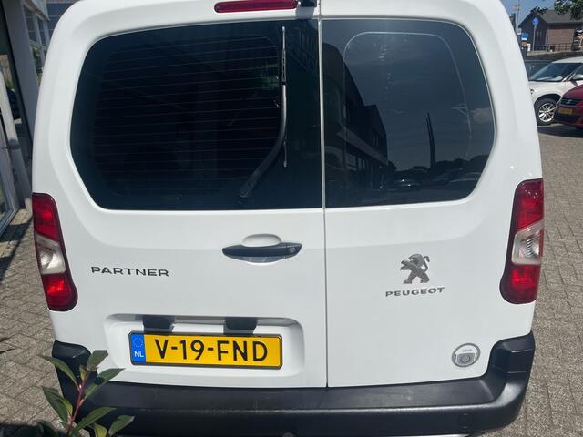 Peugeot PARTNER 1.2 110pk, Carplay, Camera, Ramen rechts + achter