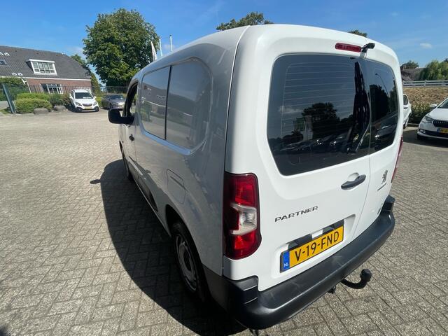 Peugeot PARTNER 1.2 110pk, Carplay, Camera, Ramen rechts + achter