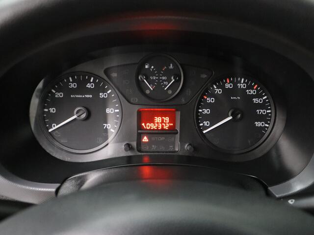 Peugeot PARTNER 1.6 BlueHDi | Navigatie | Airco | Cruise | Betimmering