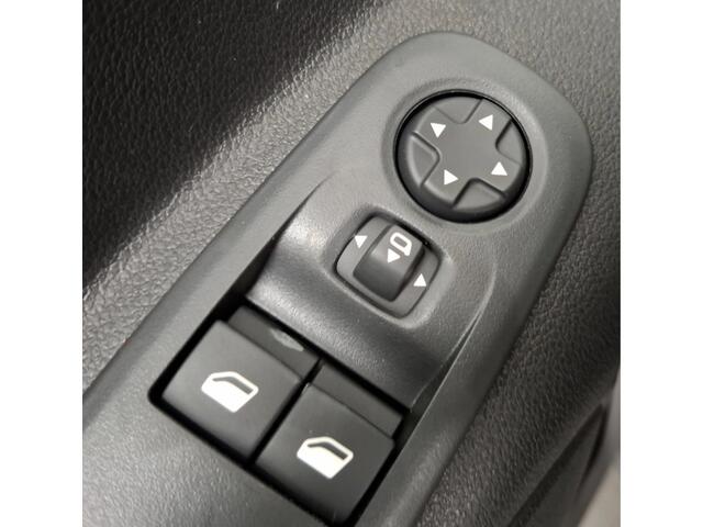 Peugeot PARTNER e-Partner 136 L1 50 kWh Stoelverwariming / Camera rondom / Cruise