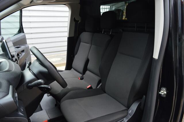 Peugeot PARTNER 1.5 BlueHDI Premium O.a: Trekhaak, Navi, Cruise, Carplay, Pdc, Betimmerde laadruimte, nette staat! Auto staat rijklaar! Vraagprijs is ex. btw!