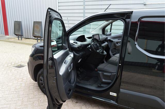 Peugeot PARTNER 1.5 BlueHDI Premium O.a: Trekhaak, Navi, Cruise, Carplay, Pdc, Betimmerde laadruimte, nette staat! Auto staat rijklaar! Vraagprijs is ex. btw!