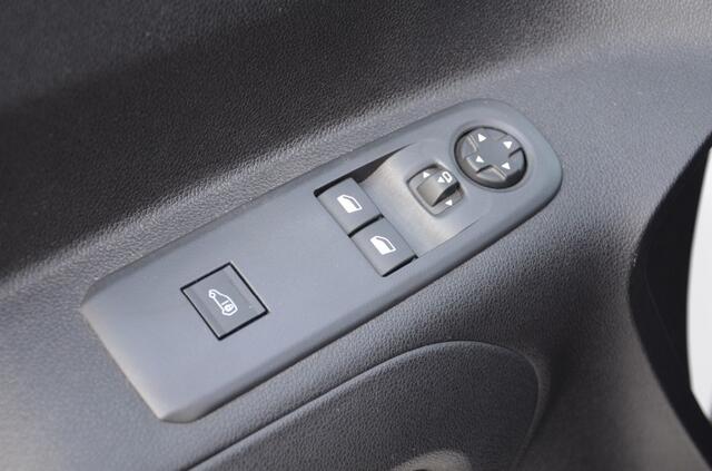 Peugeot PARTNER 1.5 Blue HDI Automaat ,Airco 130PK