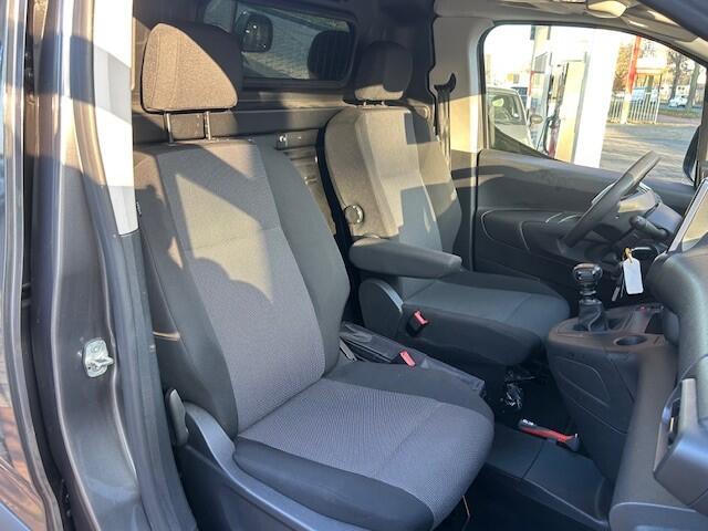 Peugeot PARTNER 1.5 BlueHDI Asphalt Long L2 I AIRCO I METALLIC I 1e EIGENAAR I DISTRIBUTIE VERVANGEN I COMPLETE ONDERHOUDSHISTORIE LONG VERSIE ! BRIDGESTONE 5 TOT 6 MM I APK MAART 2026