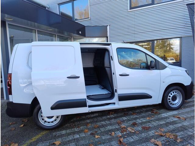 Peugeot PARTNER L2 1.5 BlueHDi 100pk | BPM vrij | Dubbele schuifdeur in laadruimte | Multimedia | Apple Carplay | Android Auto | Parkeersensoren achter | Stuurwielbediening | Digital cockpit | Airco | Cruise Control | Bluetooth radio DAB+