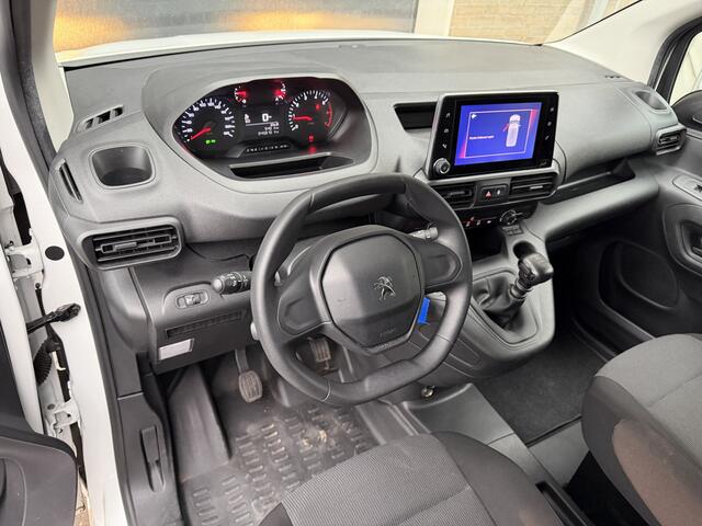 Peugeot PARTNER 1.2 PureTech 111PK Benzine Premium CarPlay/cruice control/navi