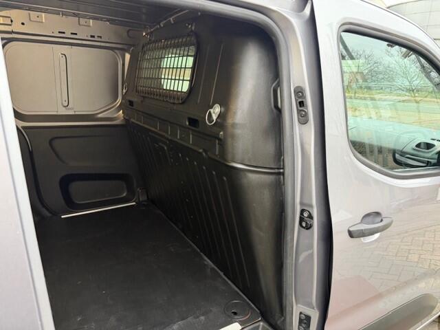 Peugeot PARTNER 1.5 BlueHDI Pro AIRCO I TREKHAAK I IMPERIAAL I COMPLETE ONDERHOUDSHISTORIE I 1e EIGENAAR
