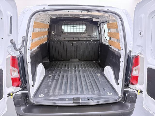 Peugeot PARTNER 1.2 PureTech Premium BENZINE, Cruise Control, Airco, Navigatie