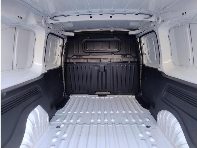 Peugeot PARTNER e-Partner L2 50 kWh 136pk | 8 jaar garantie | 0% financial lease | Apple Carplay | Android Auto | Multimedia | Achteruitrijcamera | Parkeersensoren achter | Digital cockpit | Stuurwielbediening | Bestuurdersstoel comfort | Armsteun | van ¤30.575 voor ¤26.