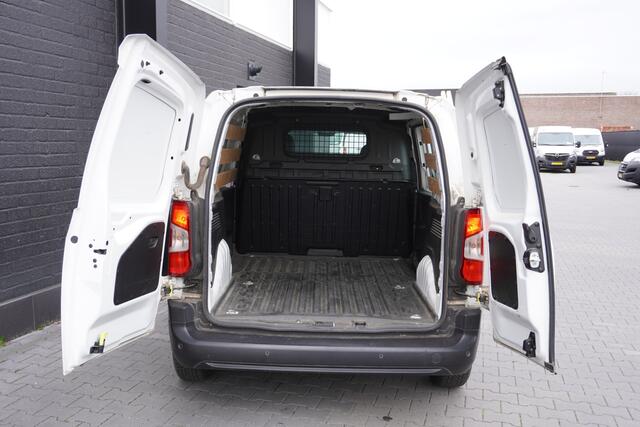 Peugeot PARTNER 1.2 PureTech Benzine! - Airco - Navi - Cruise - ¤11.499,- Excl.