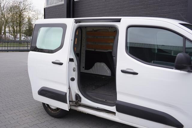 Peugeot PARTNER 1.2 PureTech Benzine! - Airco - Navi - Cruise - ¤11.499,- Excl.