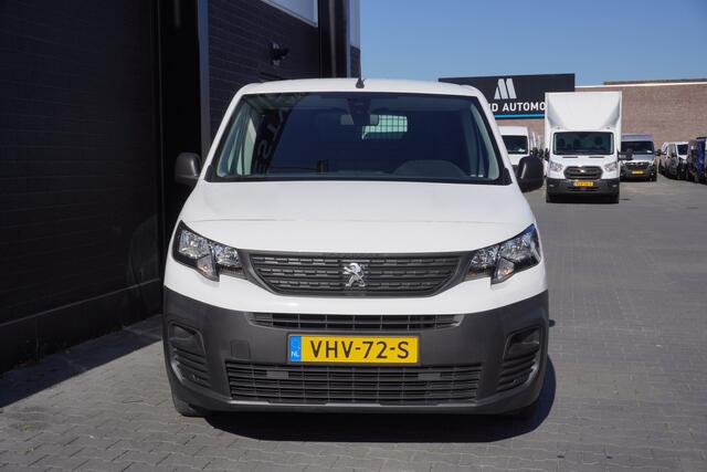 Peugeot PARTNER 1.2 Benzine EURO 6 - Airco - Carkit - PDC - ¤ 11.950,- Excl.